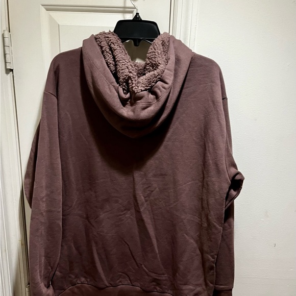 NWT Pink VS Love Pink sweatshirt with Sherpa and hoodie - Picture 11 of 16